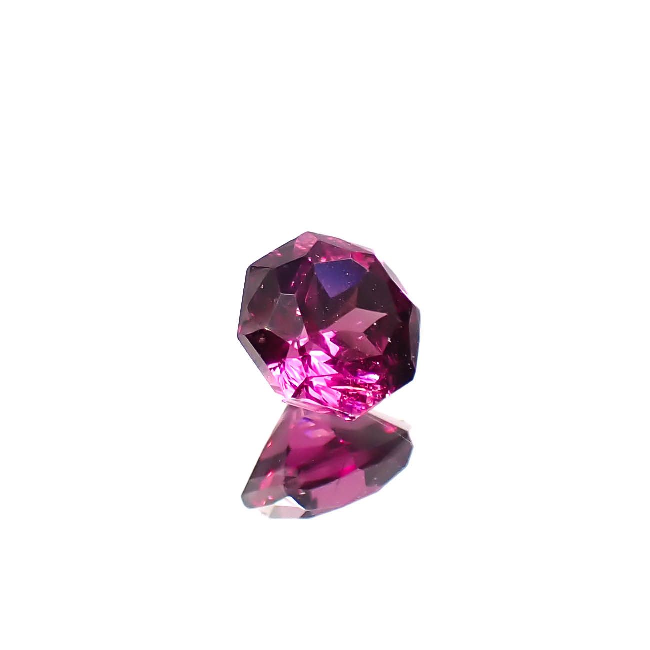 ◇オクタゴンカット◇ロードライトガーネット(宝石名ロードライト・ガーネット)ブラジル産 0.73ct 識別済[250129750]5x5mm前後