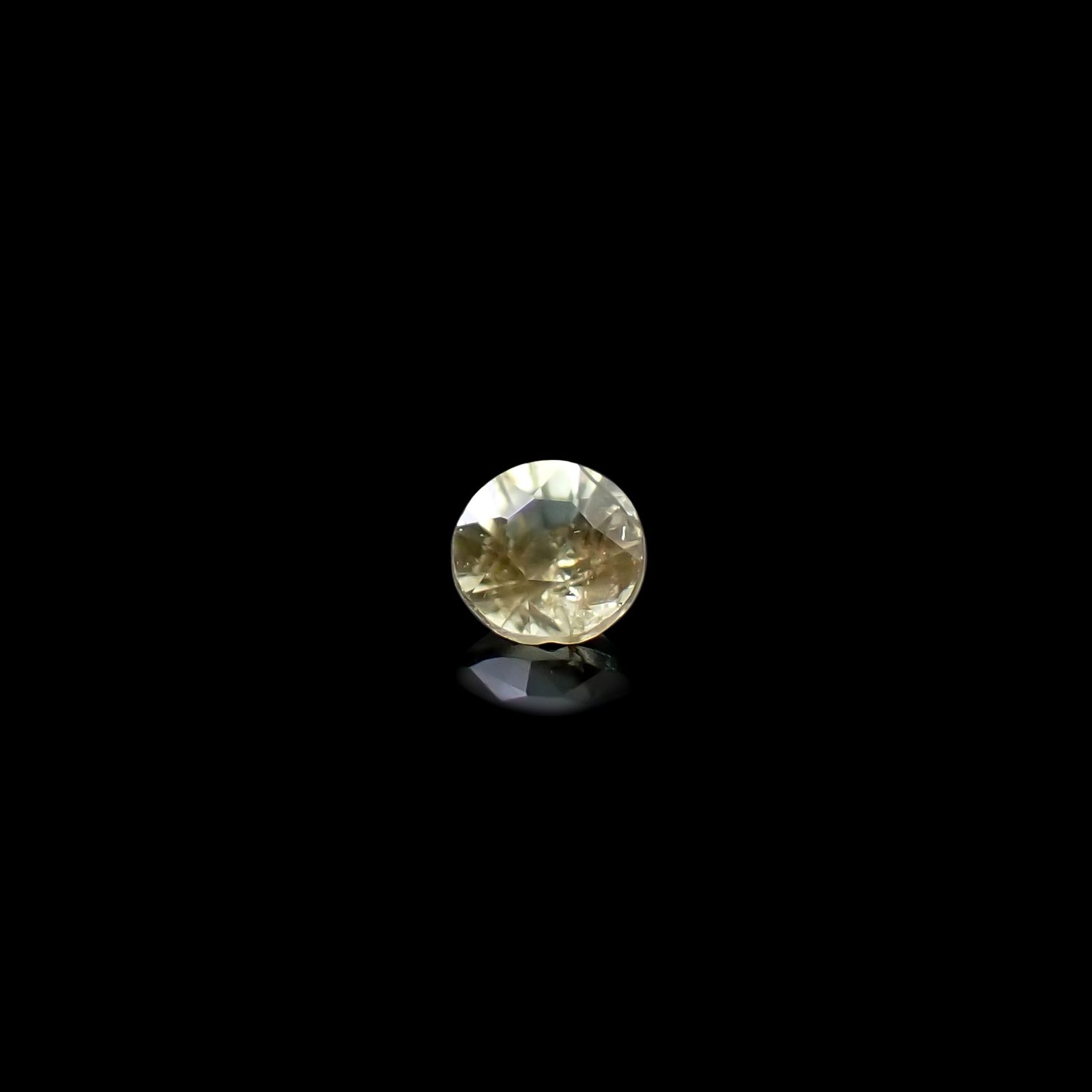 パラサイティックペリドット 採取地:ロシア・セイムチャン 0.031ct / 2x2mm前後 [260632349]