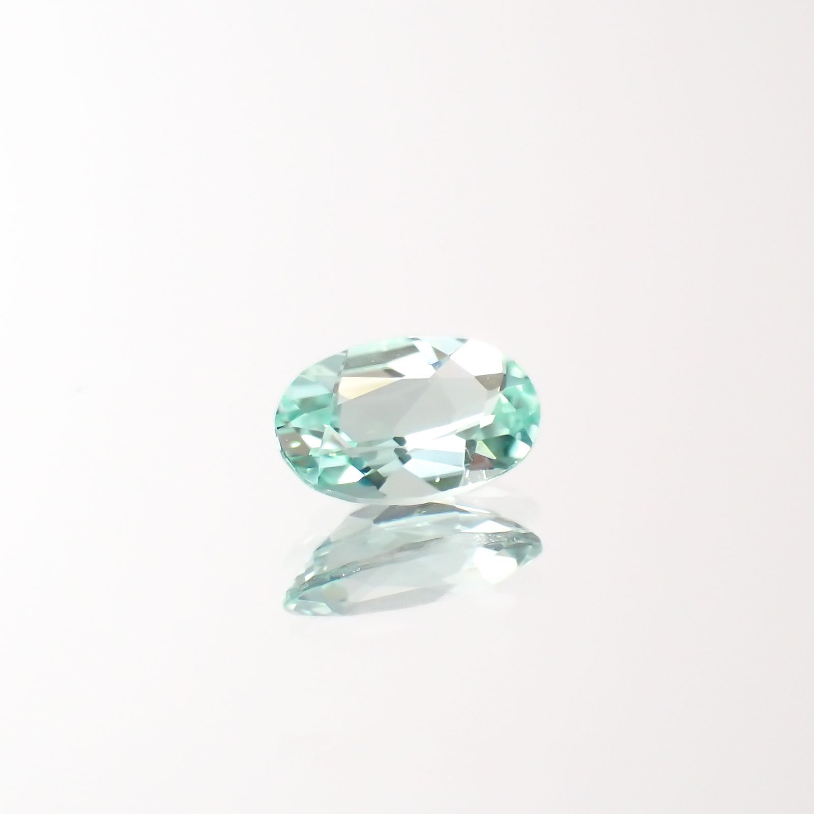 パライバトルマリン モザンビーク産 0.26ct[230220373]5.4x3.5mm前後