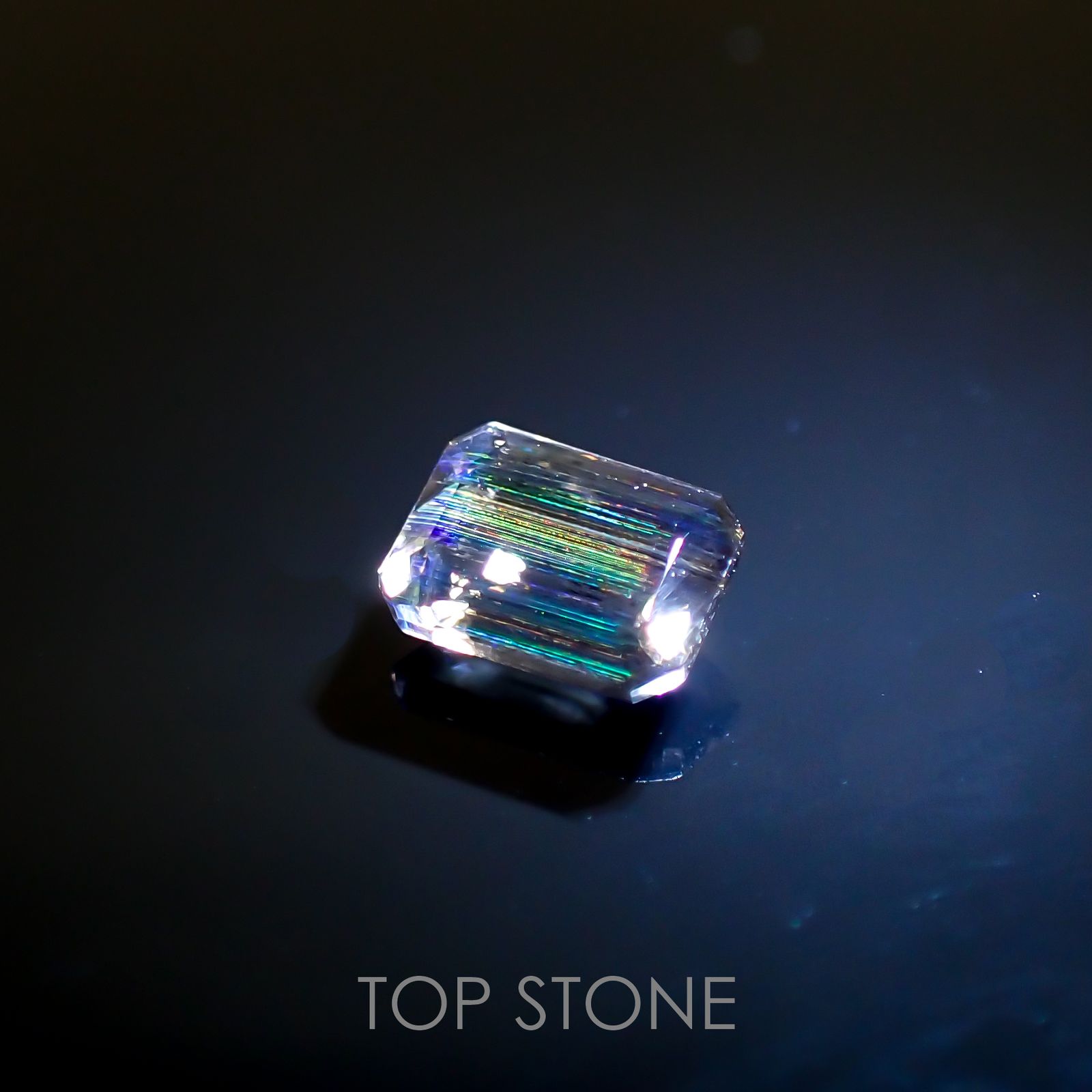 レインボースキャポライト ブラジル産 ルース 0.84ct[210711527]6.9×4.9mm前後