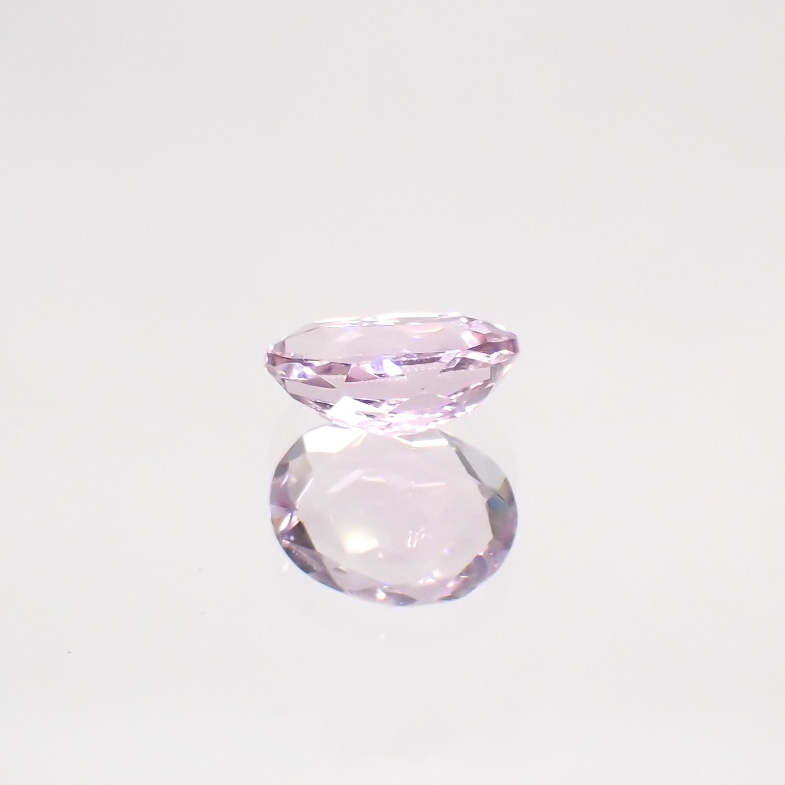 ピンクフローライト(宝石名フルオライト)ブラジル産 1.31ct 識別済[220115139]8.1x6.1mm前後