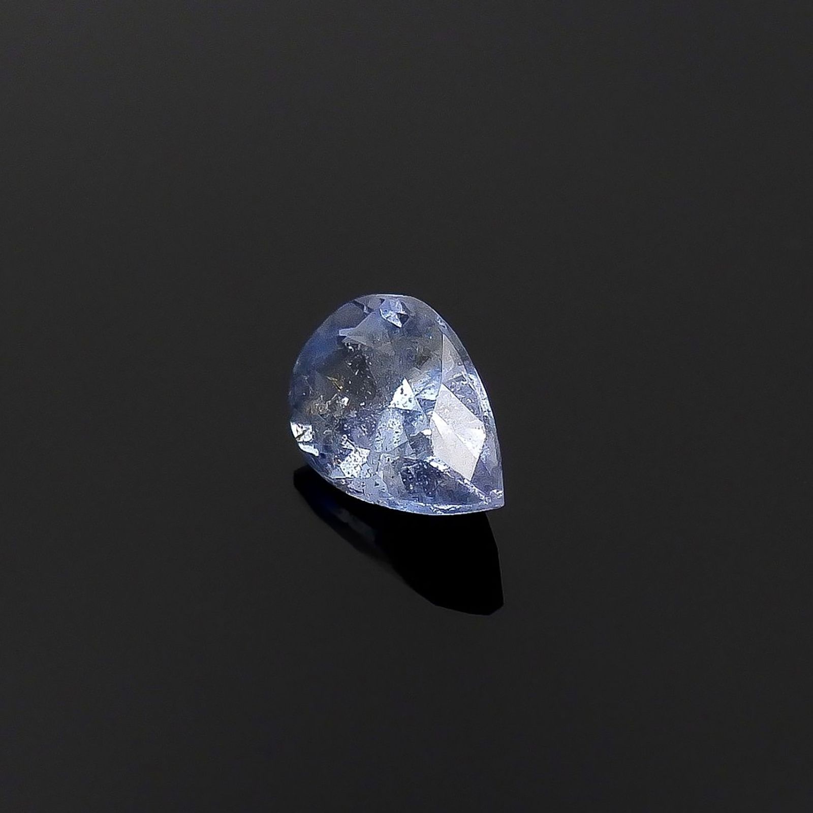ジェレメジェバイト(宝石名エレメージェバイト)ナミビア産 ソ付(彩珠) 0.450ct / 6.4x4mm前後 [230823133]