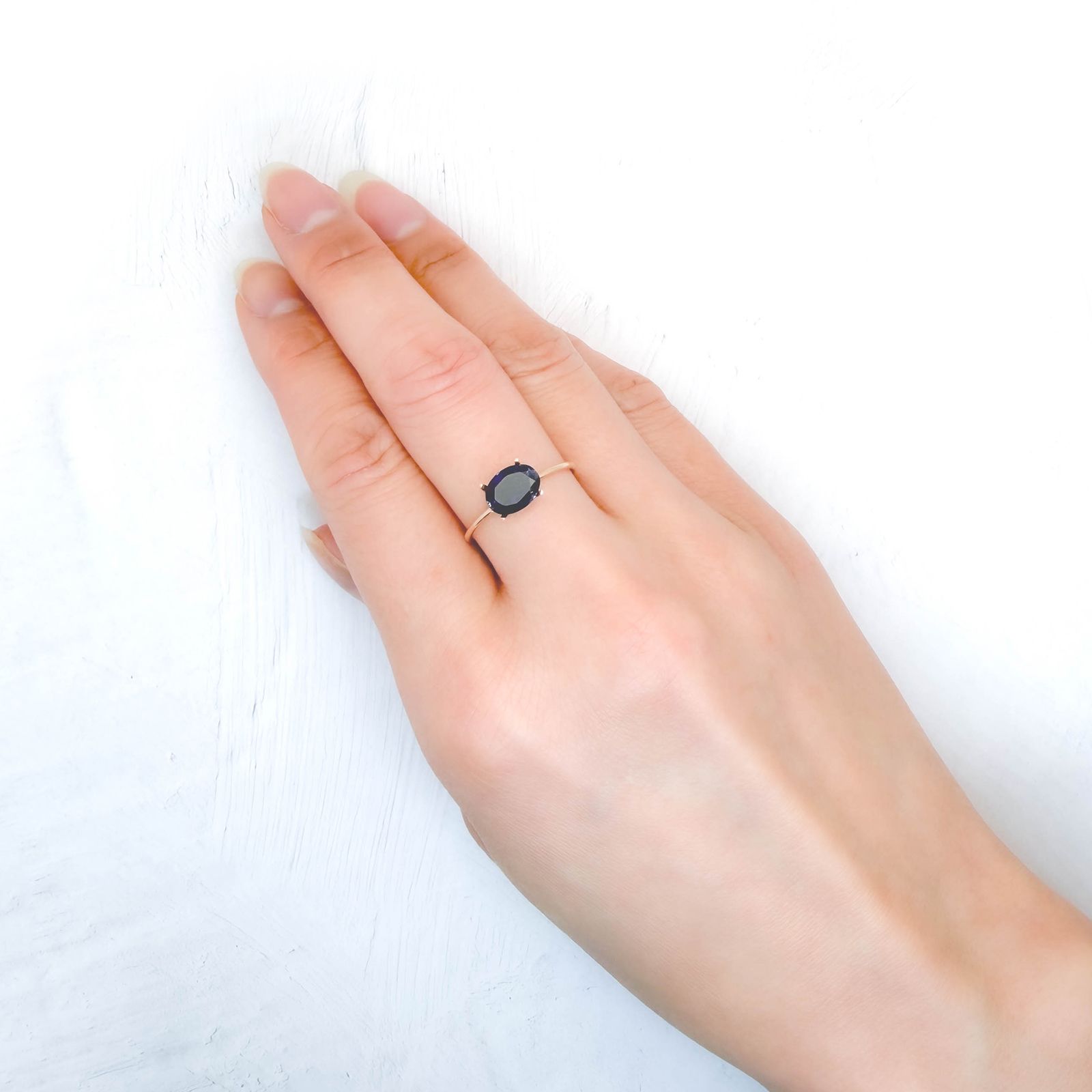 アイオライトサンストーン インド/ブラジル産 0.91ct / 8x6mm前後 [260231672]