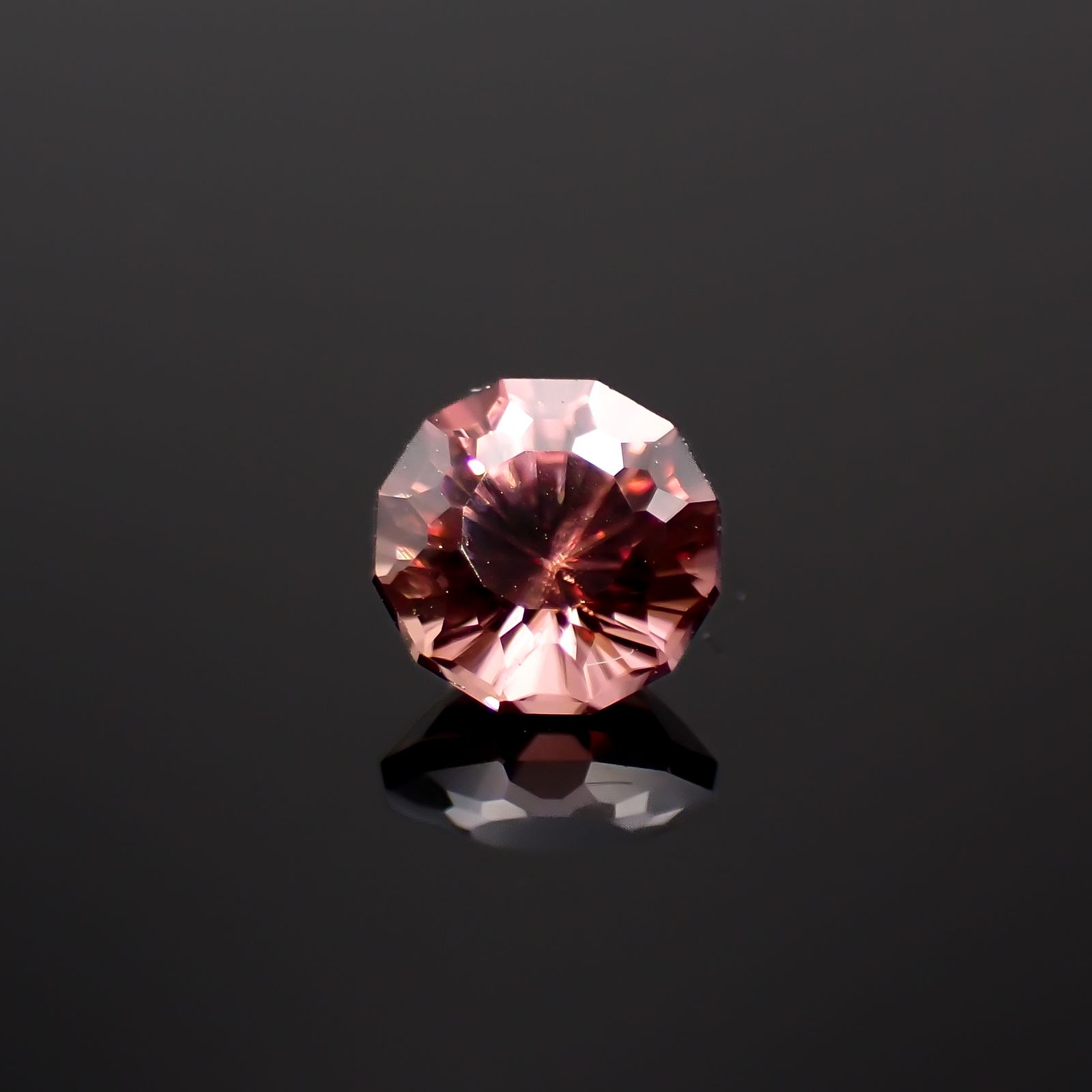 ◇カスタムカット◇ピンクジルコン スリランカ/カンボジア産 1.01ct[230421818]5.4x5.4mm前後