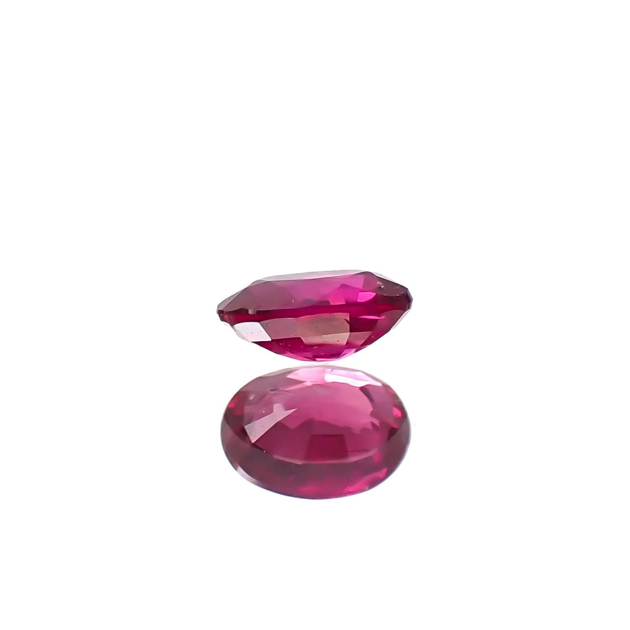 ルビー 非加熱 ビルマ産 0.22ct [250630503]4.1x3.2mm前後