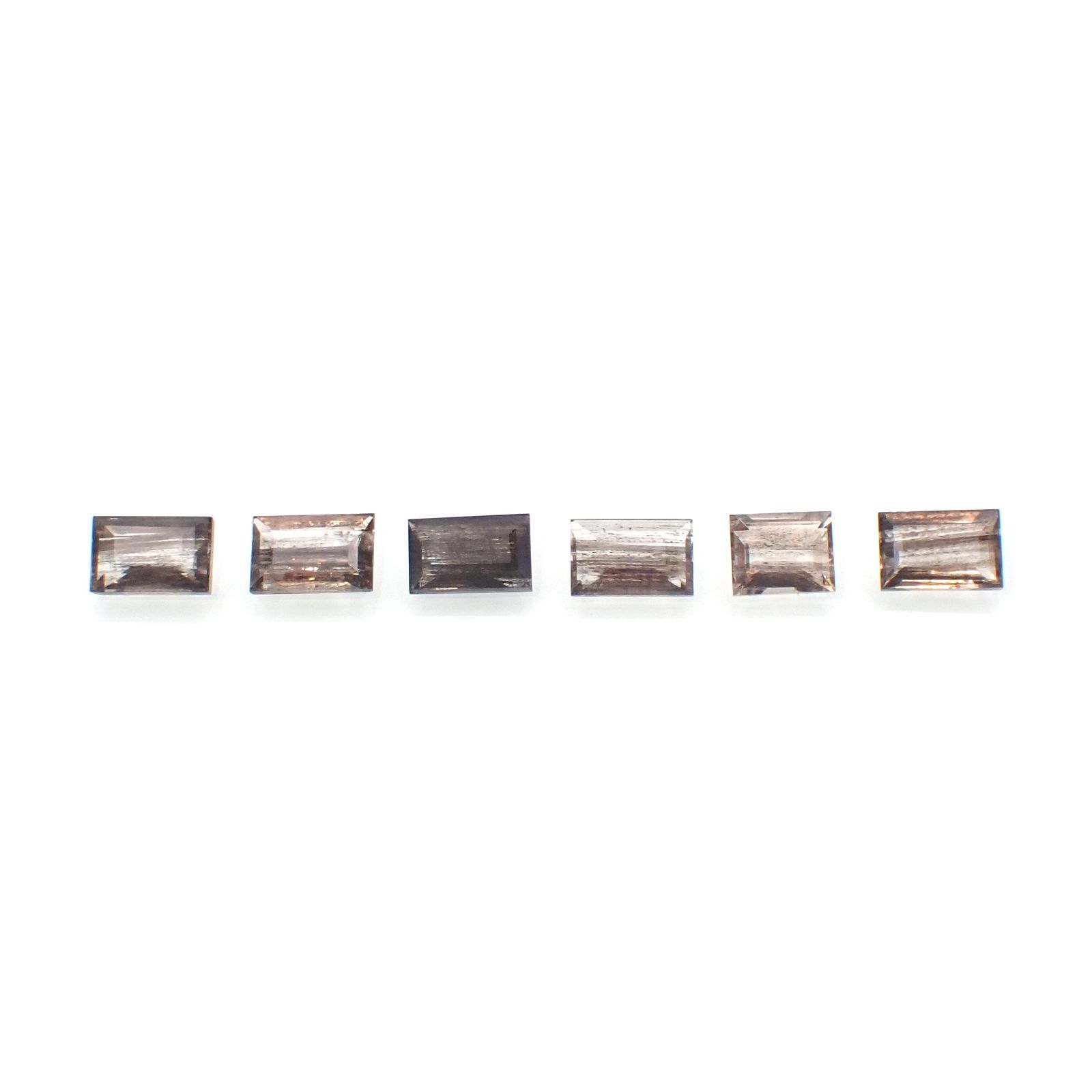 ◆ランダムセレクト-Limited edition-◆<先着10個>レインボースキャポライト ブラジル産 約0.51-0.59ct[230722891]5.0-6.1x3.8-4.1mm前後