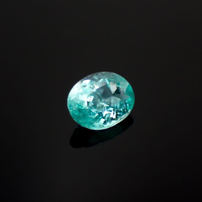 パライバトルマリン(宝石名トルマリン/別名パライバ・トルマリン)ブラジル・パライバ州バターリャ鉱山産 0.25ct 識別済[221018836]4.7x3.6mm前後