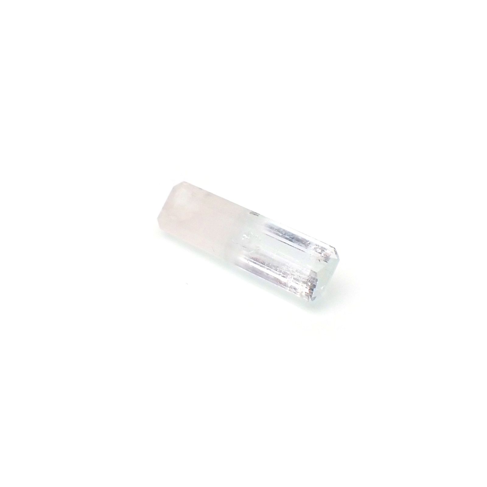 バイカラーベリル（アクアマリンモルガナイト） ブラジル産 4.53ct[231023647]21.6x6mm前後