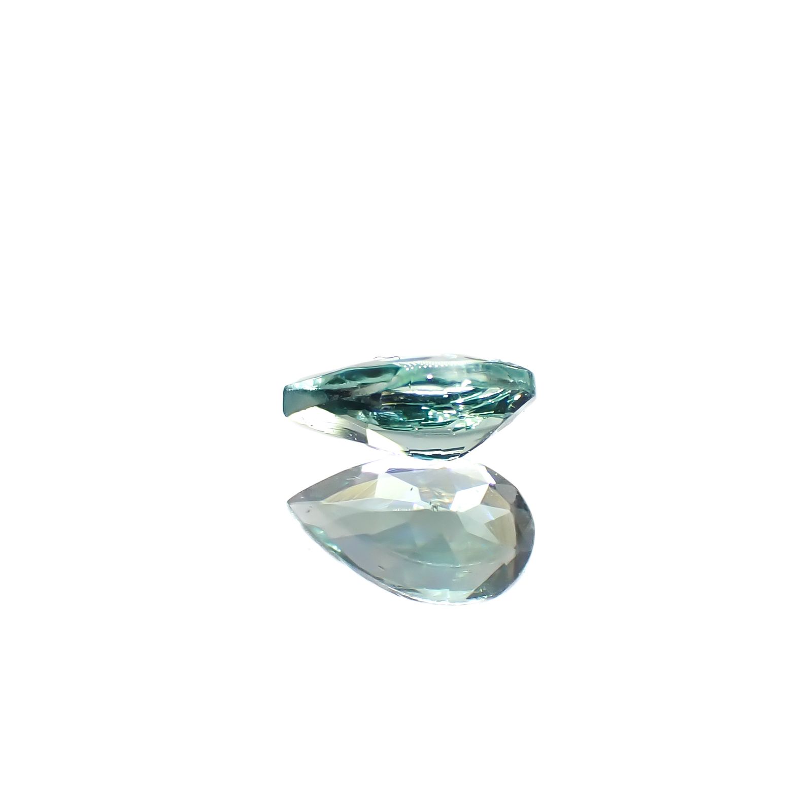 ブルーグリーンコーネルピン(宝石名ブルーグリーン・コーネルピン)タンザニア産 0.23ct 識別済[240527679]5.2x3.1mm前後