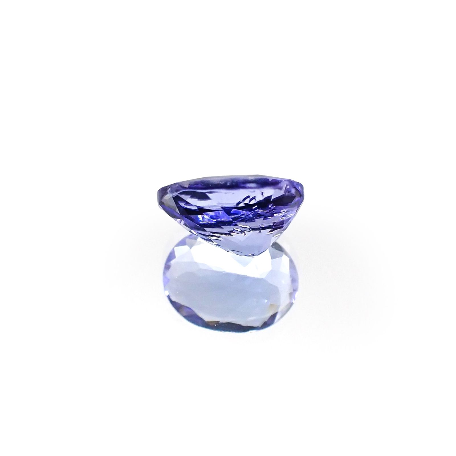 タンザナイト(宝石名タンザナイト)タンザニア産 識別済 1.70ct / 8.5x6.5mm前後 [220817264]