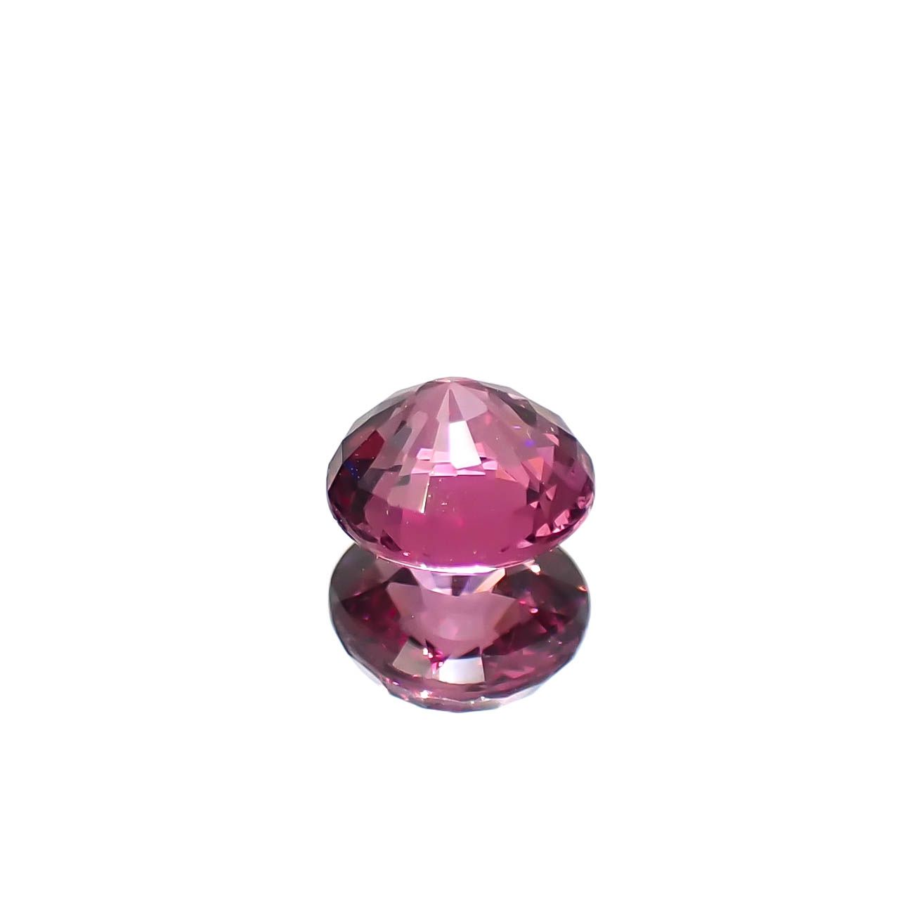 ロードライトガーネット(宝石名ロードライト・ガーネット)ブラジル産 0.72ct 識別済[250129715]5.2x5.2mm前後