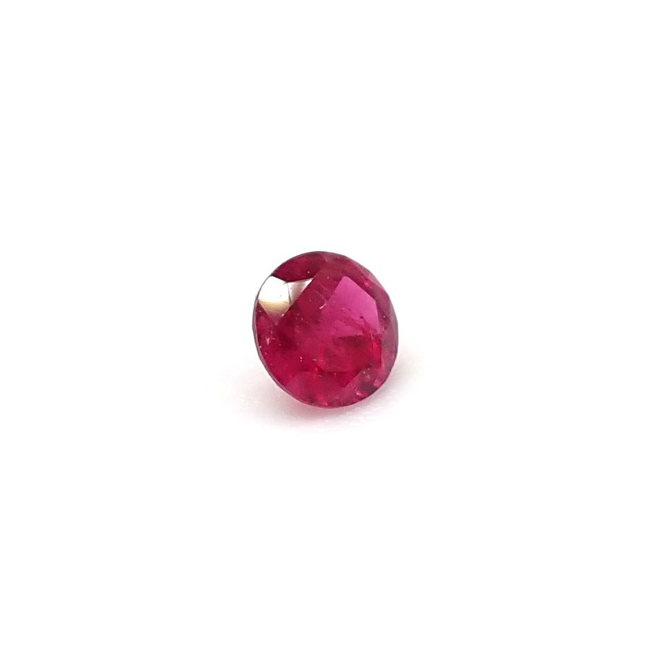 ルビー グリーンランド産 0.14ct / 3x3mm前後 [261033228]