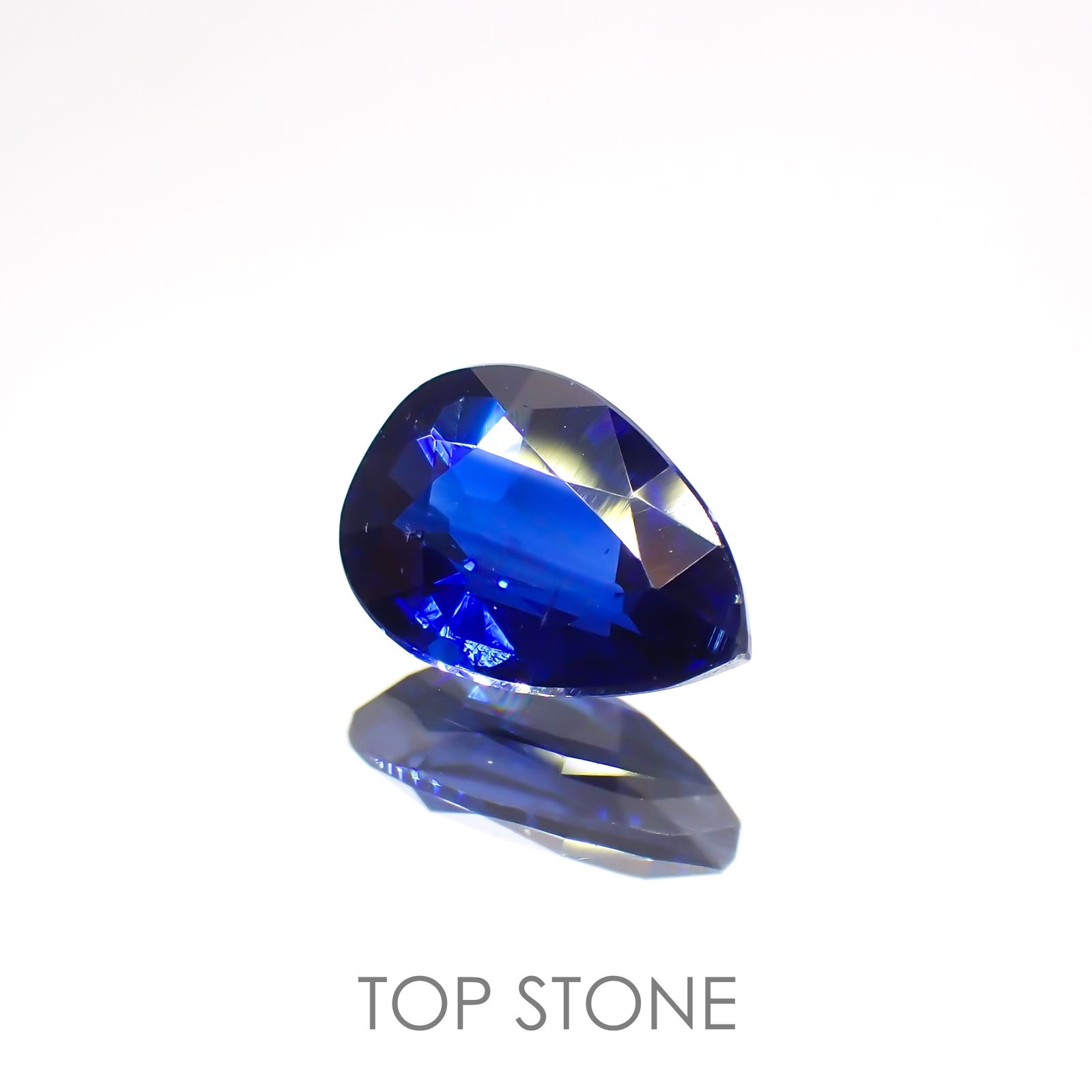 カイヤナイト(宝石名カイヤナイト) ネパール産 0.82ct 識別済[20095269]7.1×5mm前後
