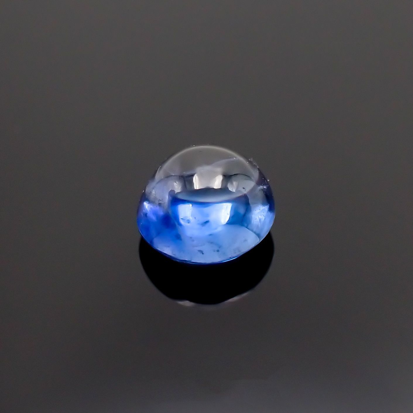 サファイア(宝石名ブルー・サファイア)スリランカ/マダガスカル産 0.86ct 識別済[220918148]5x4.9mm前後