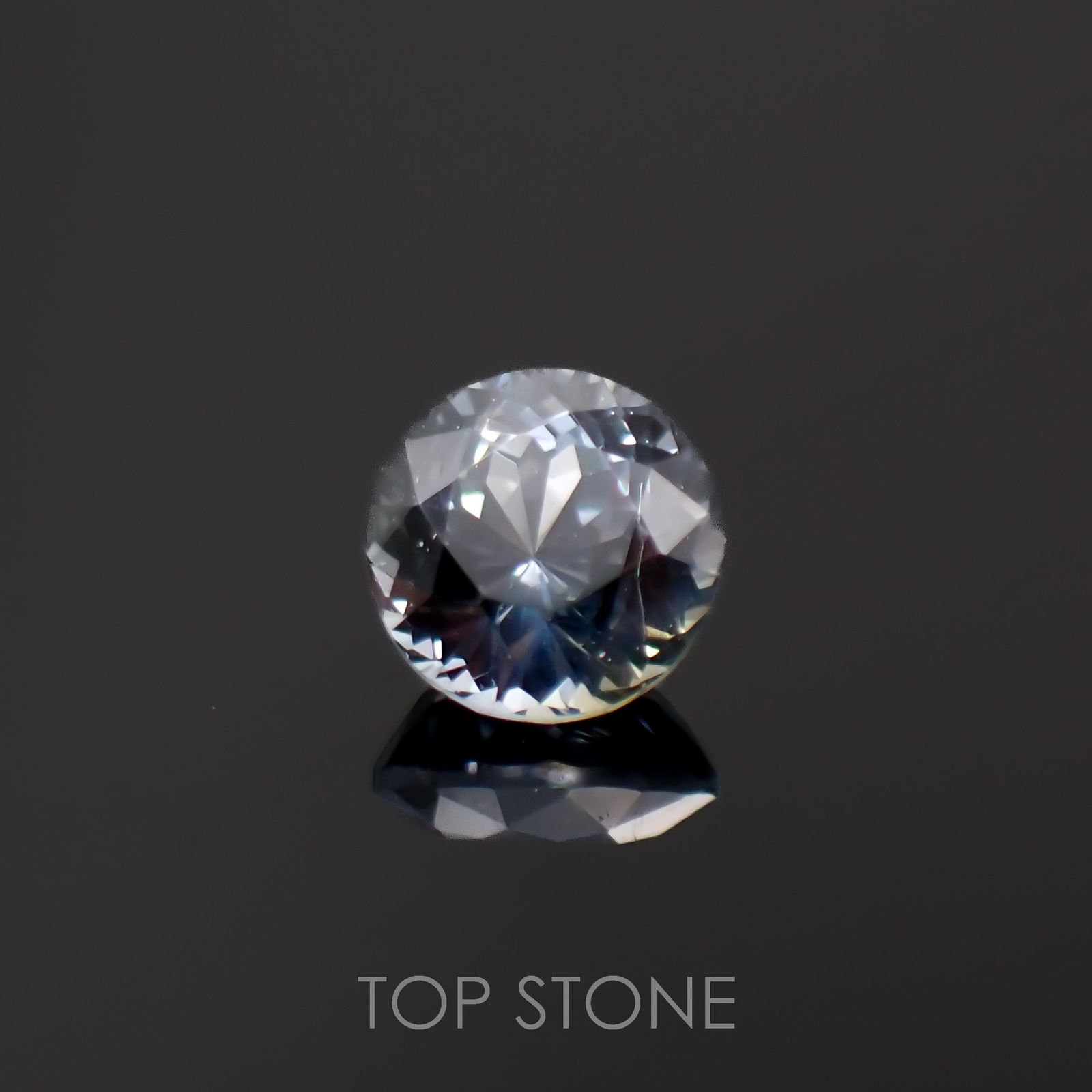 グレイッシュブルースピネル(宝石名スピネル)ビルマ/マダガスカル産 0.33ct 識別済[221219500]4x3.9mm前後