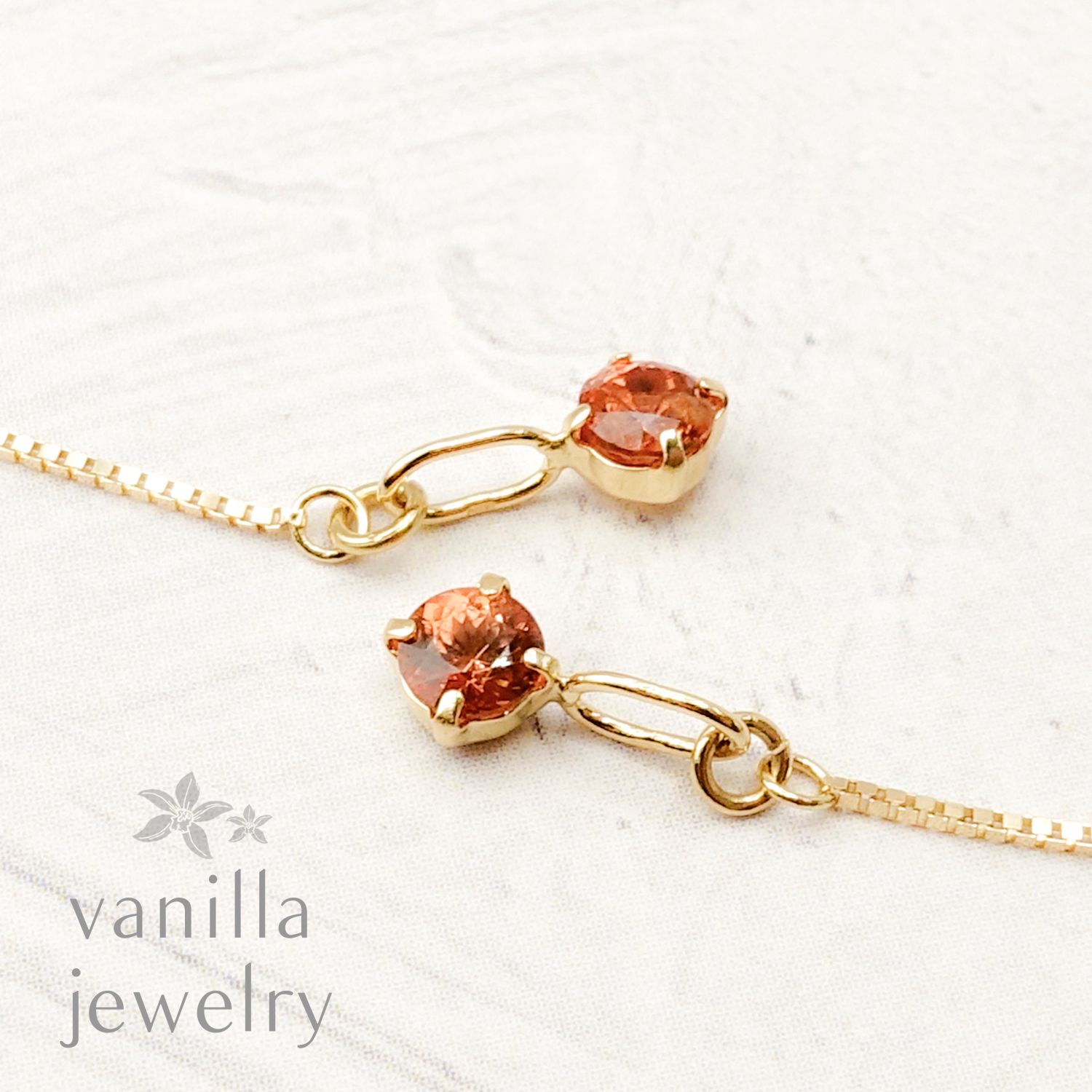 nude(ヌード) カシミリンガーネット 0.1ct K18ピアス [7724]