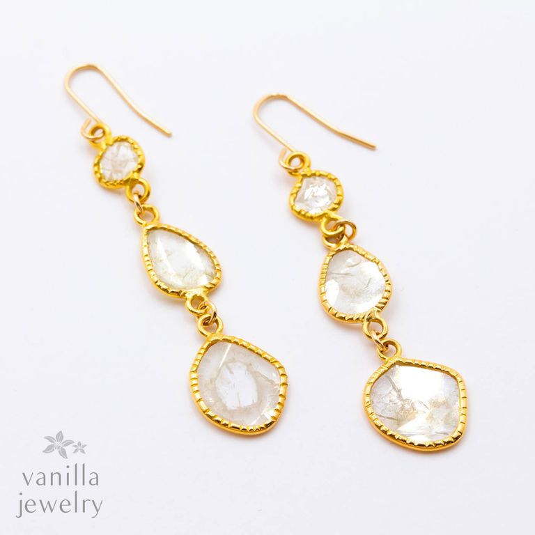 toujours(トゥジュール) スライスダイヤモンド vstyle 7235 K18ピアス