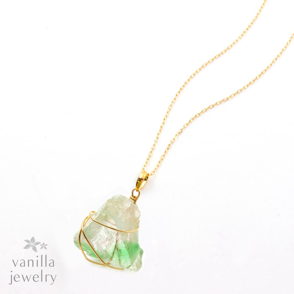 La verite(ラヴェリーテ) コロンビア産フローライト K18ネックレス