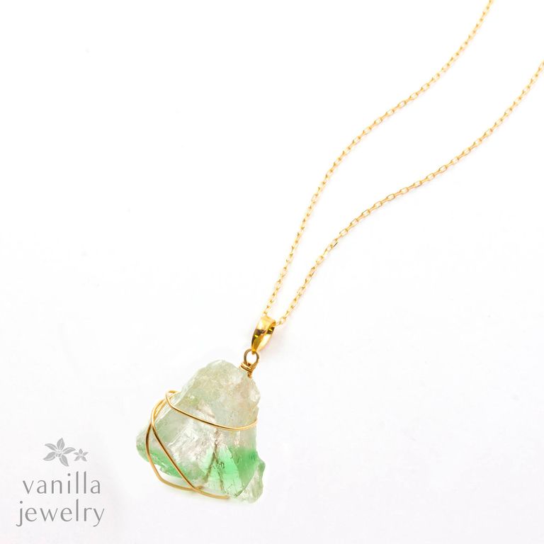 La verite(ラヴェリーテ) コロンビア産フローライト K18ネックレス