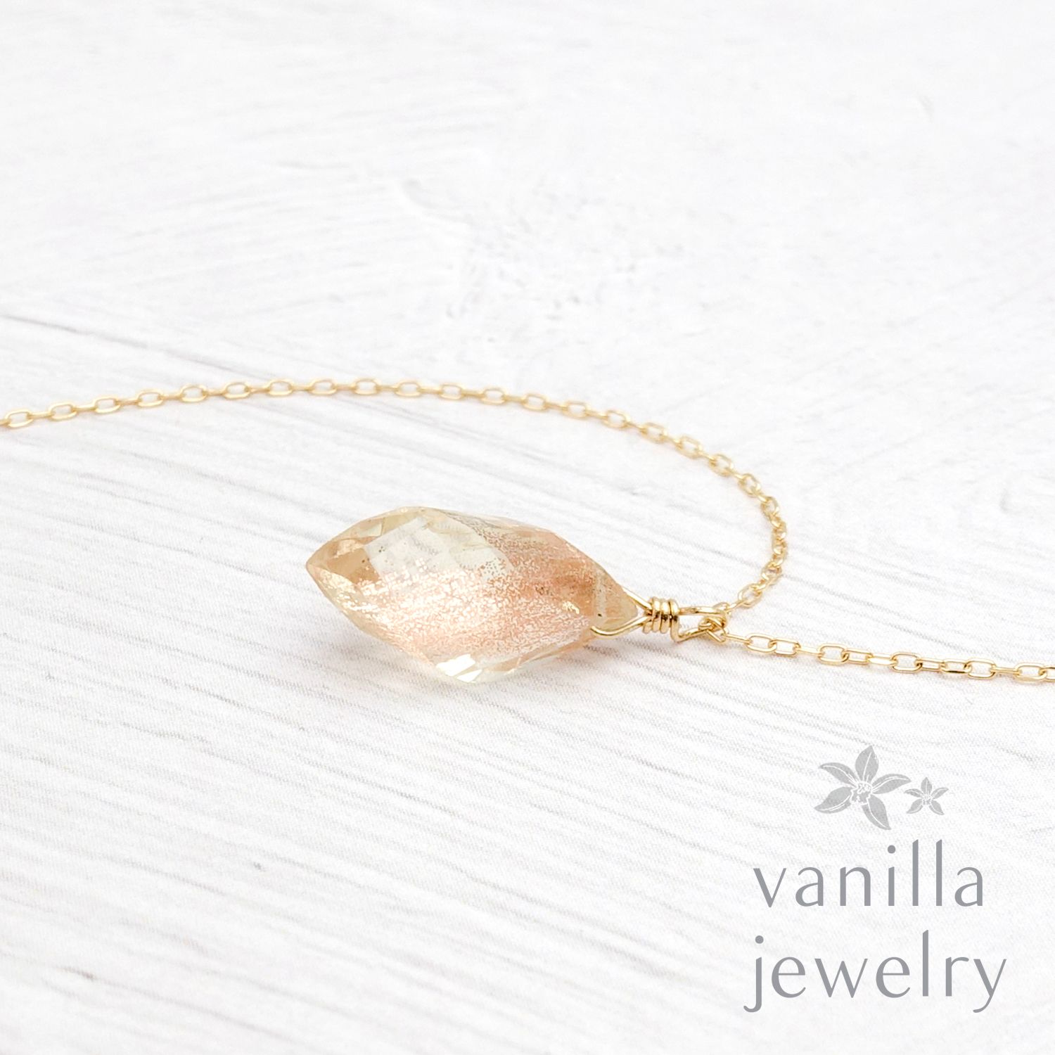 天然石一覧 / サンストーン (Sunstone) 日長石 通販 | vanilla jewelry