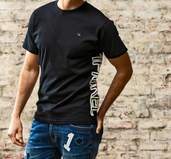 サガラ刺繍サイドロゴ半袖Tシャツ | Tシャツ | ブラック | メンズ