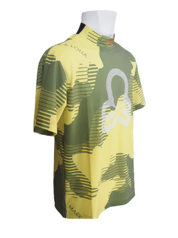 【木村拓哉さん着用】Flow Camo Mock Neck Tee | モックネックシャツ | イエロー | メンズ | ゴルフ