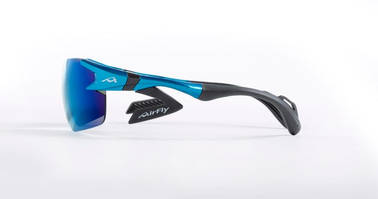 SPは[スポーツプラス]を意味します。AF-302SPは、スポーティな女性に似合うレンズシェイプに仕上げました。