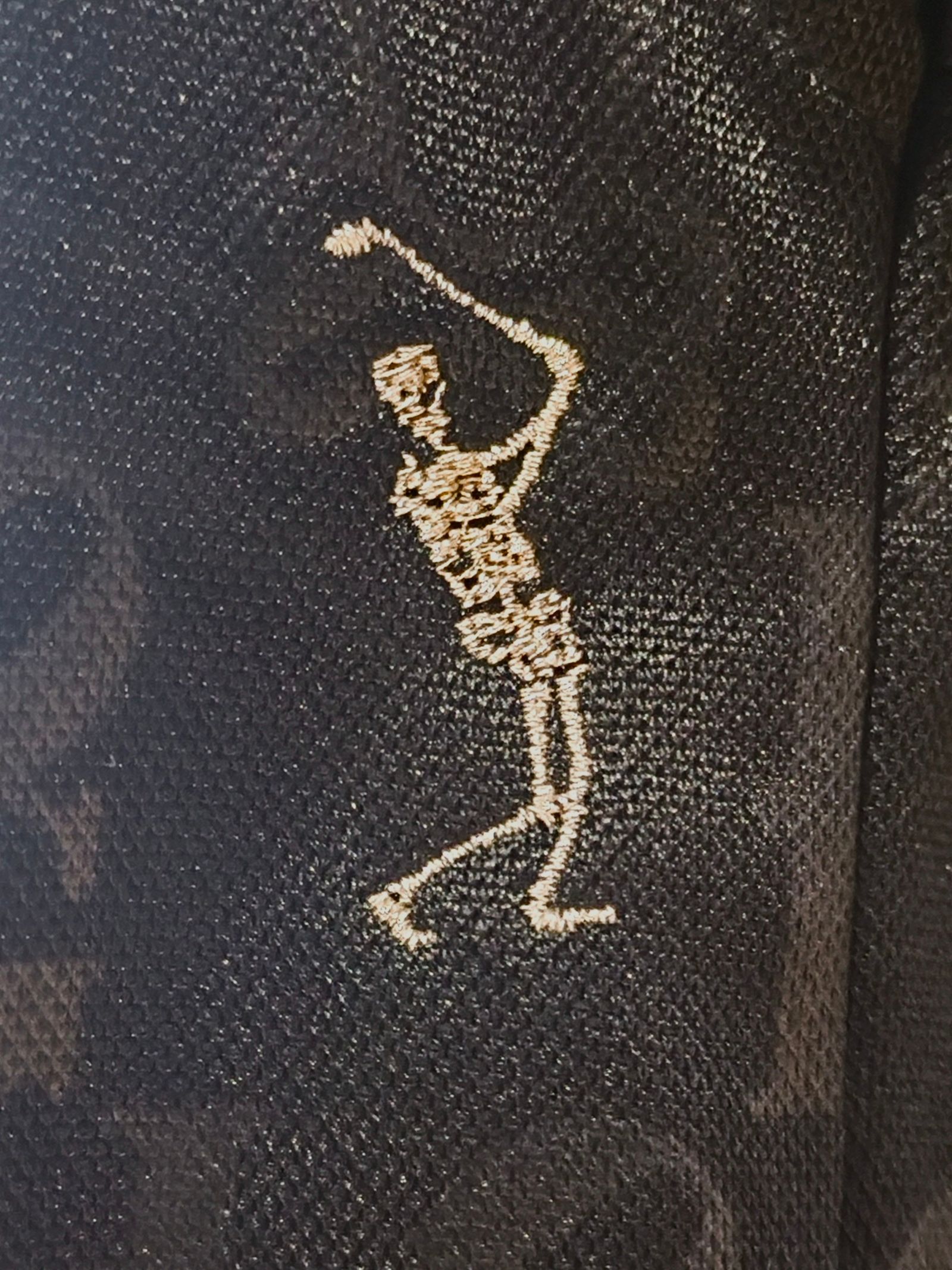 Ever Monogram Embossed Polo | ポロシャツ | ブラック | メンズ | ゴルフウェア