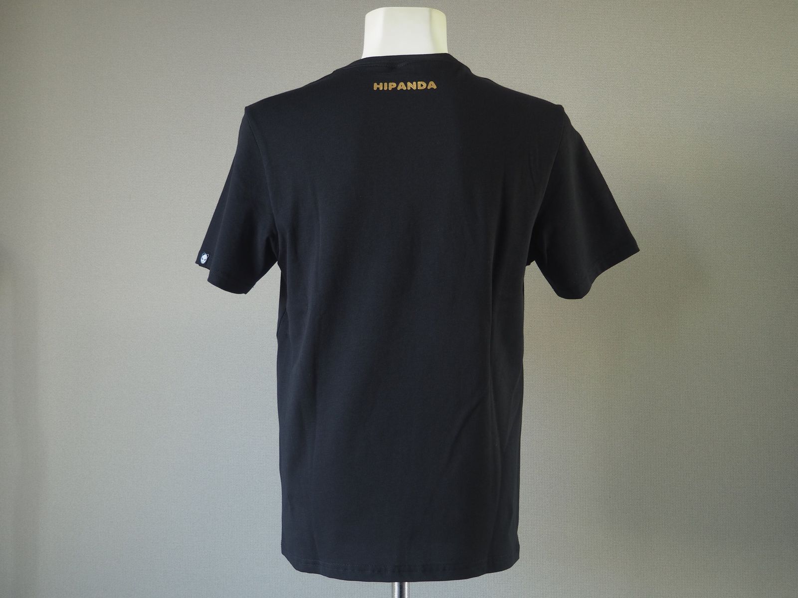 MEN'S GOLD PRINT SHORT SLEEVED T-SHIRT | Tシャツ | ブラック | メンズ