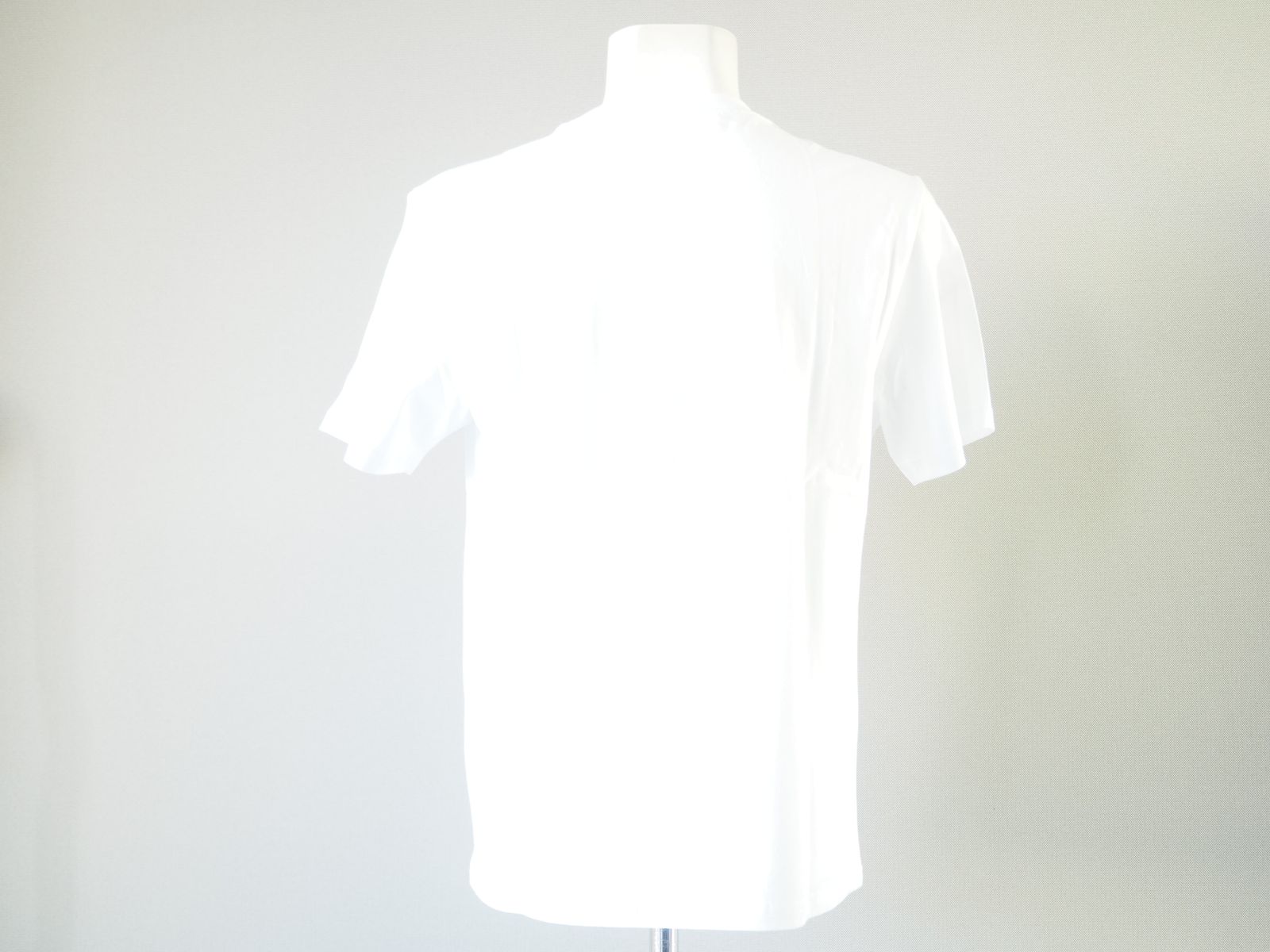 MEN'S FLOCKY PRINT SHORT SLEEVED T-SHIRT | Tシャツ | ホワイト | メンズ