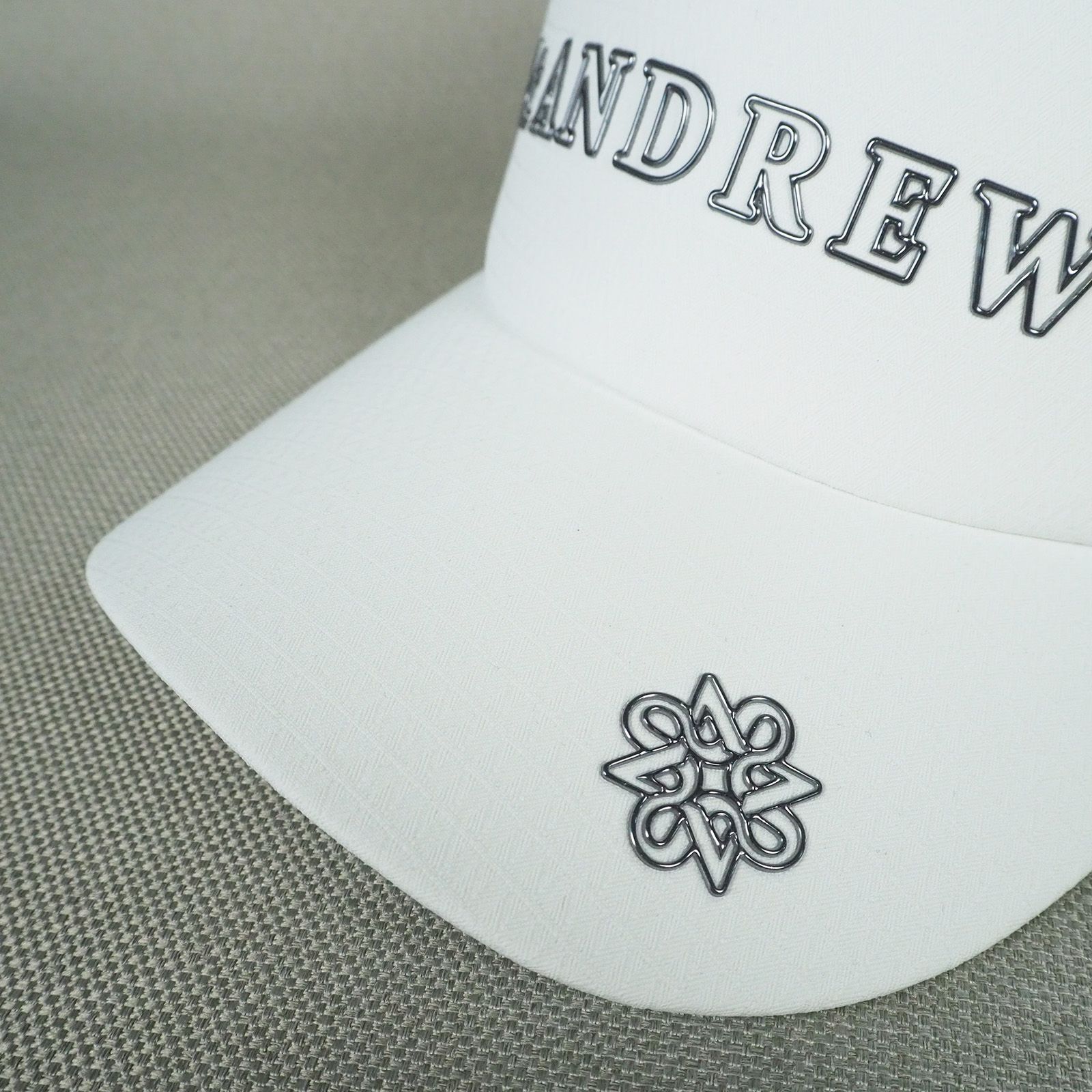 ドビーストレッチ ロゴ キャップ (UNISEX) | ユニセックス ゴルフウェア | WHITE ホワイト (030)