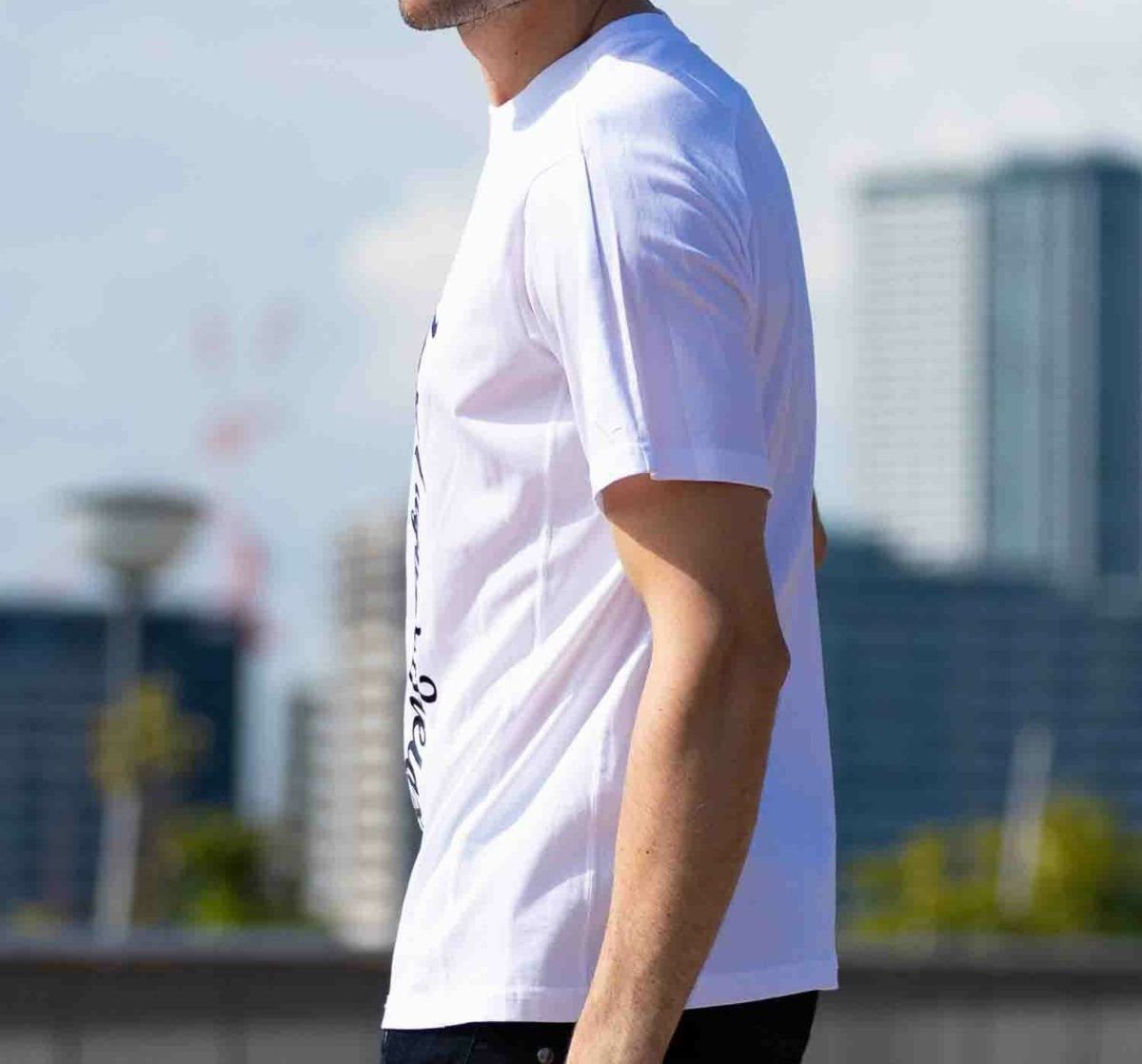 縦ロゴ半袖Tシャツ | Tシャツ | ホワイト | メンズ