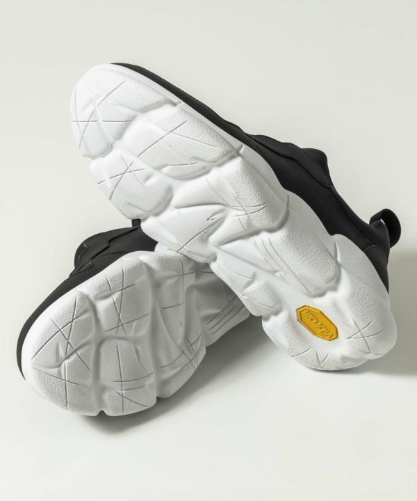 Vibramソールダッドスニーカー | ブラック×ホワイト | メンズ