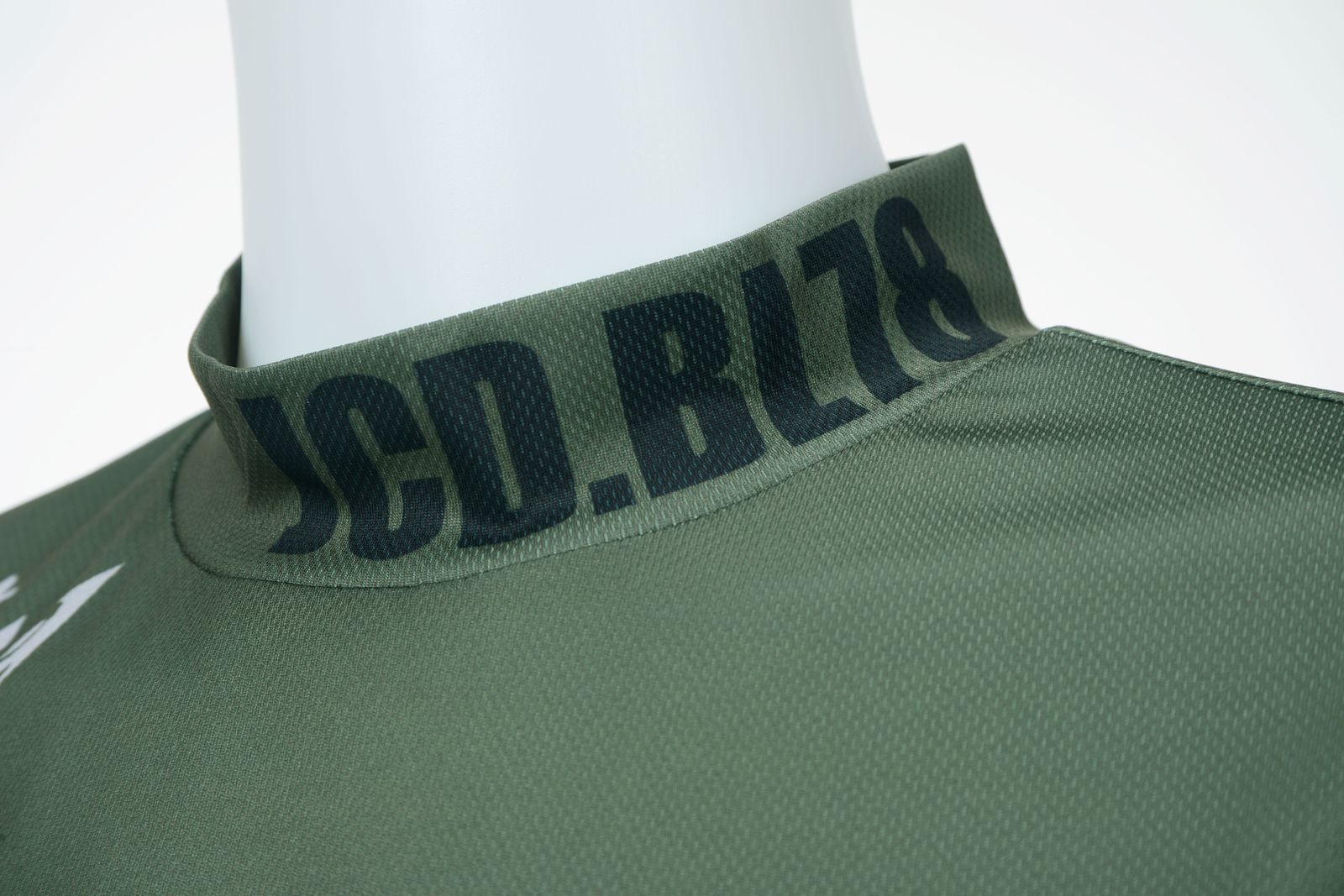 クールコア Beach+ロゴ柄 モックネック 半袖Tシャツ | カーキ | メンズ | ゴルフウェア