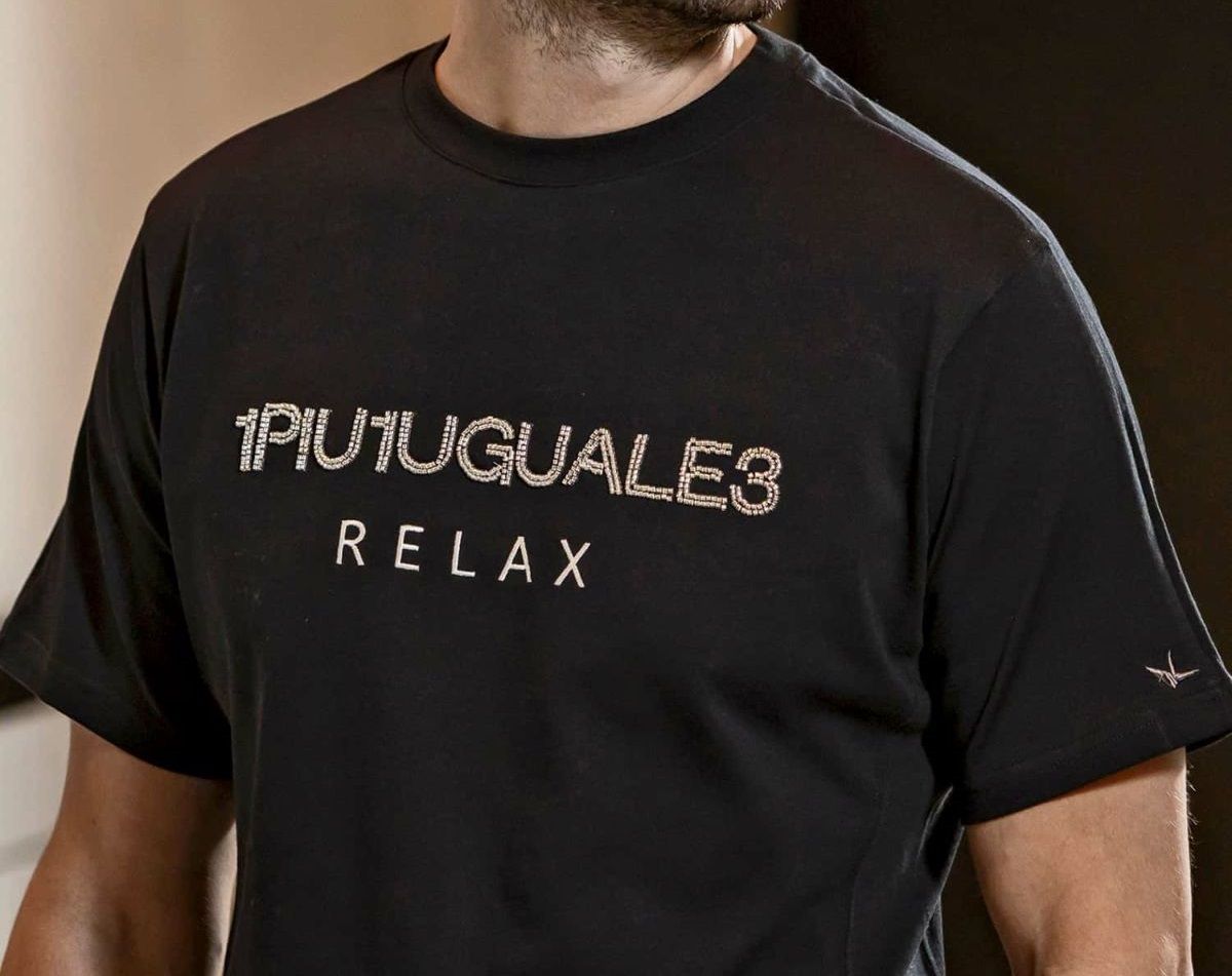 ビーズロゴ半袖Tシャツ | Tシャツ | ブラック | メンズ