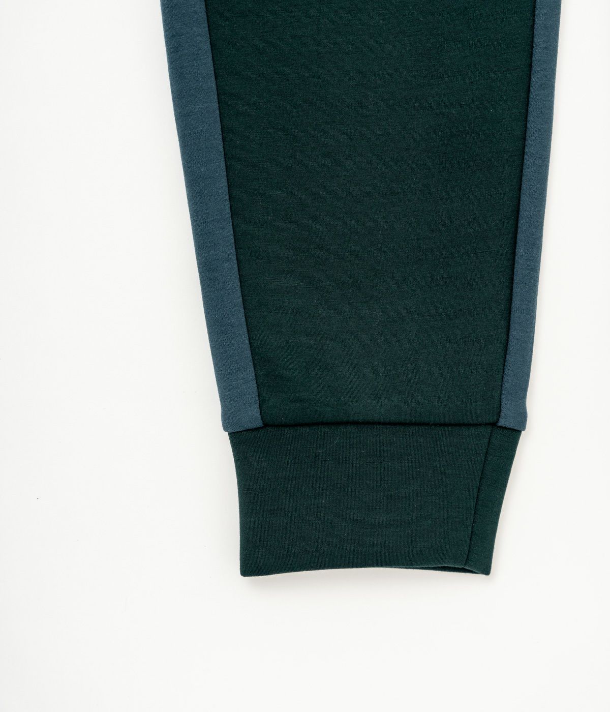 CARDBOARD MATERIAL JOGGER PANTS | パンツ | ネイビー×チャコール | メンズ | ゴルフウェア