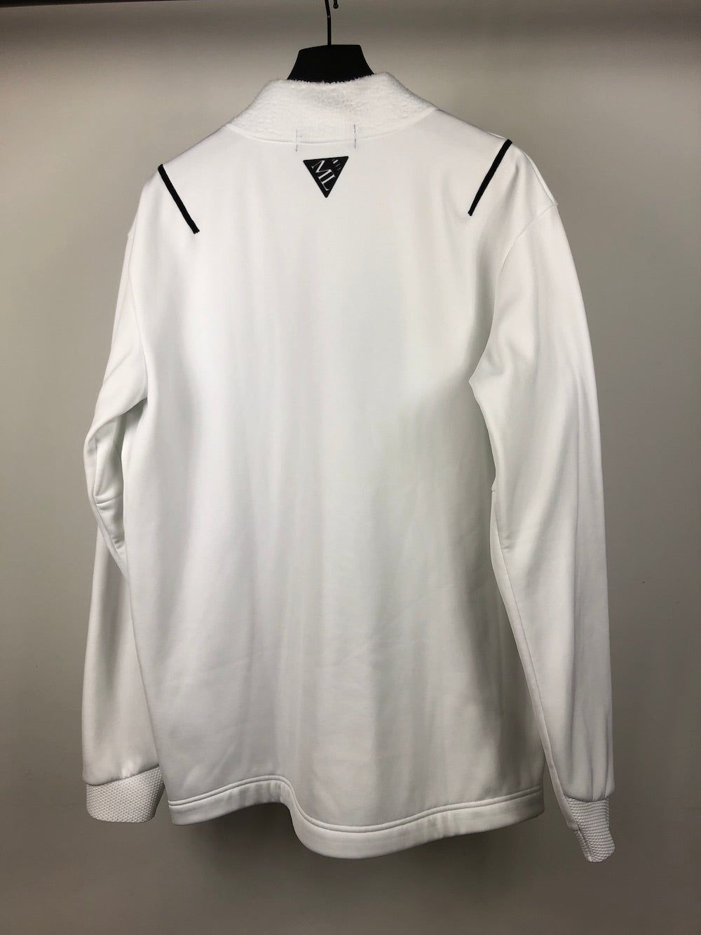 美品　MARK&LONA　日本製　ゴルフ　オフホワイト　タートルMサイズ快適 MARK&LONA - 美品 MARK&LONA 日本製 ゴルフ オフホワイト