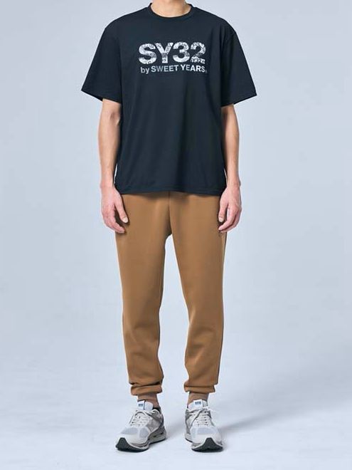 BASIC GRAPHIC LOGO TEE | Tシャツ | ブラック | メンズ