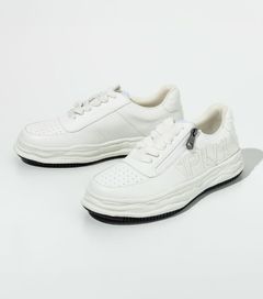 ボリュームソール刺繍ロゴスニーカー | シューズ | ホワイト | ユニセックス