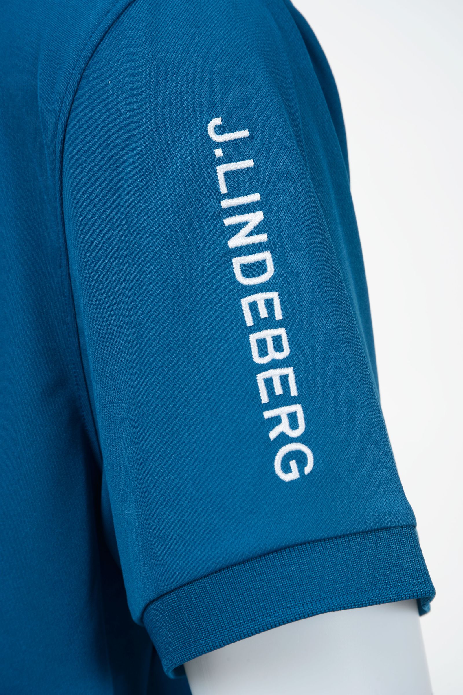 新品未使用品　J.LINDEBERG スリムフィットポロシャツ J.LINDEBERG - ツアーテックゴルフ | 半袖ポロシャツ | メンズ
