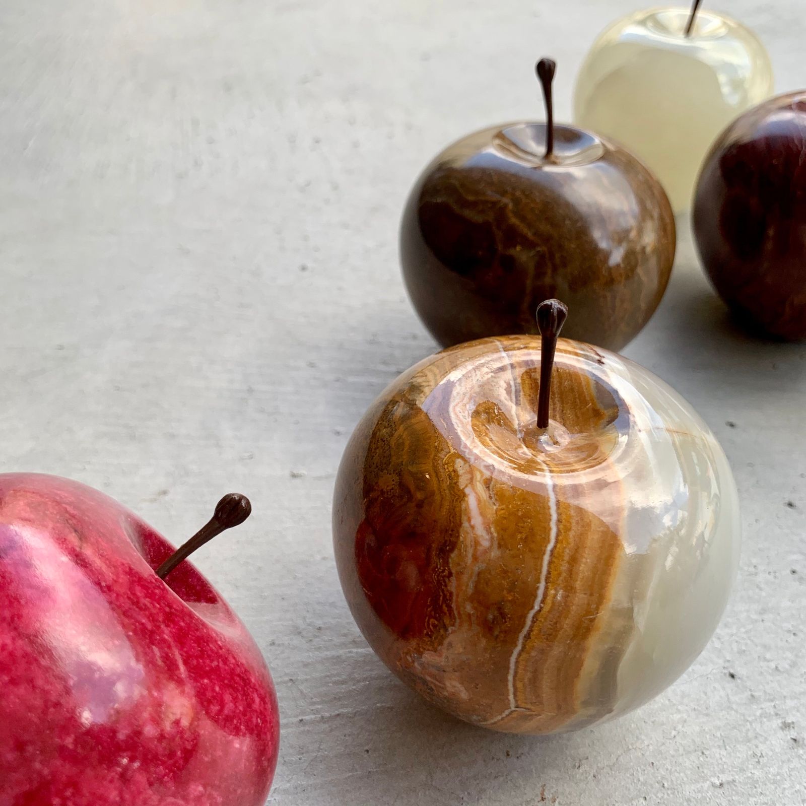 MARBLE APPLE