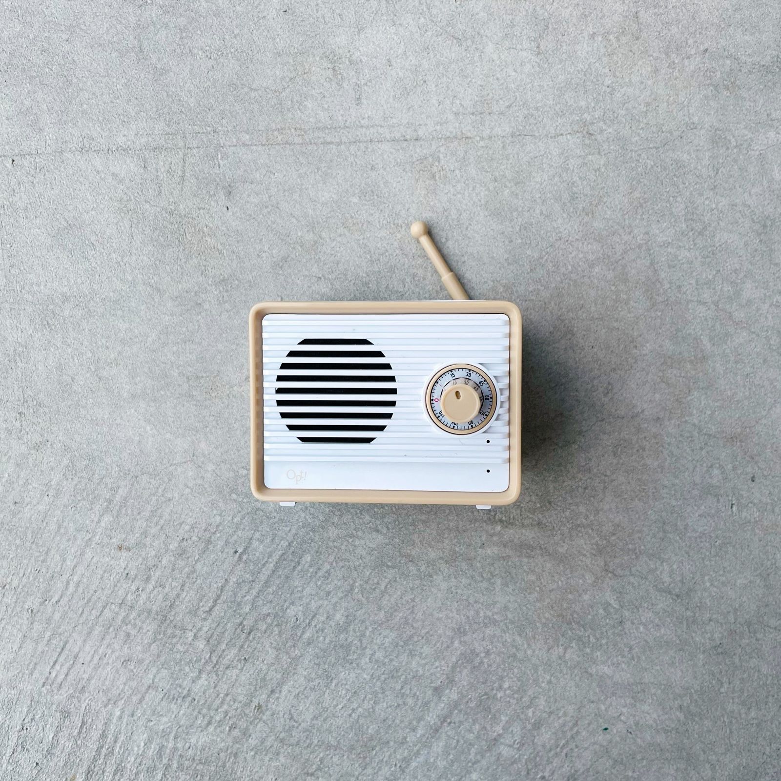 OPT retro speaker