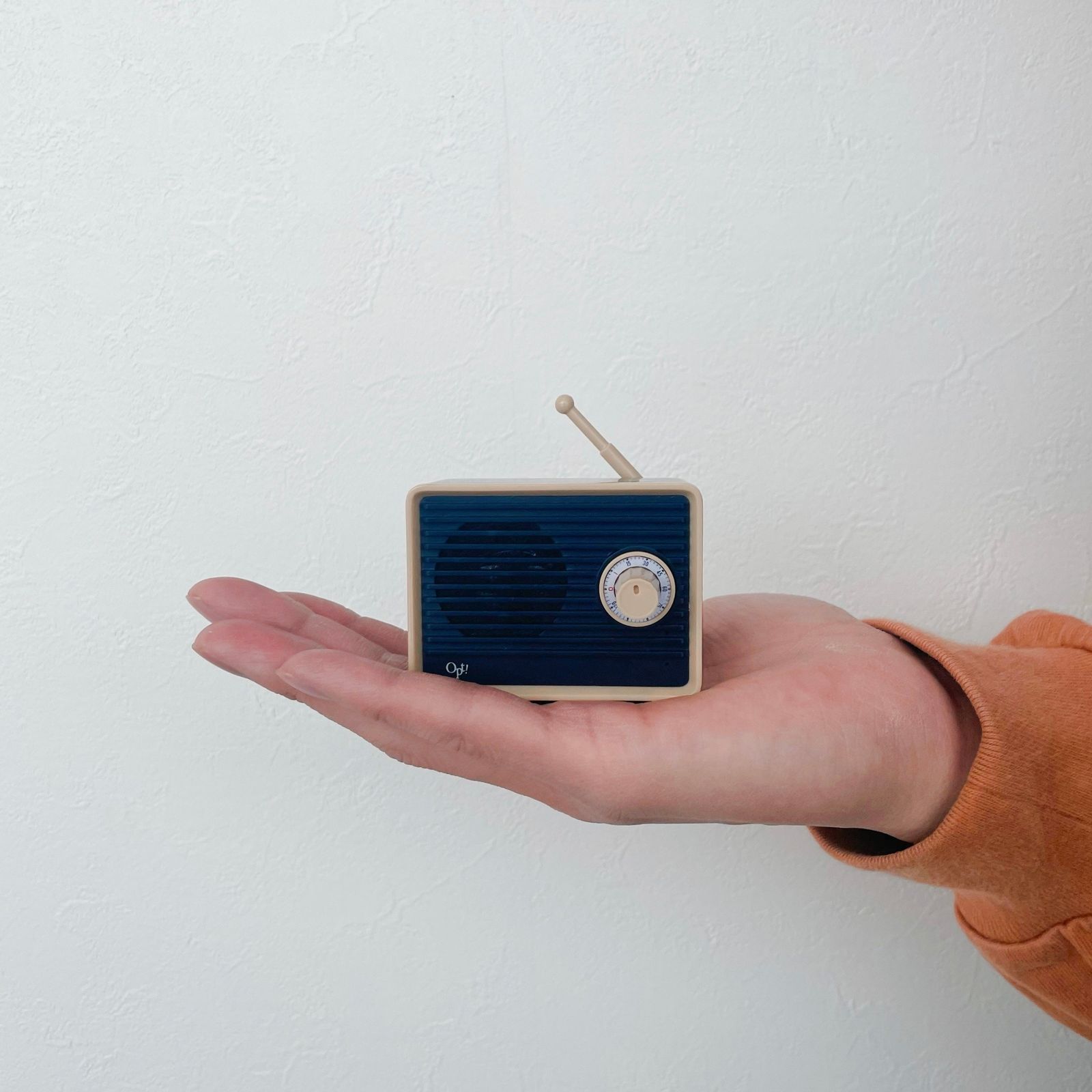 OPT retro speaker