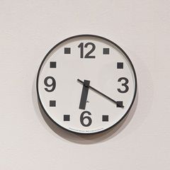 Riki Public Clock