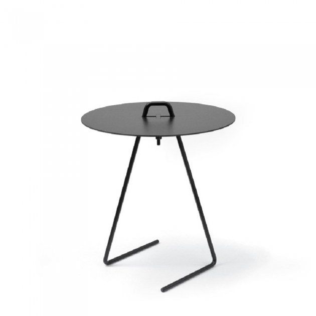 MOEBE side table