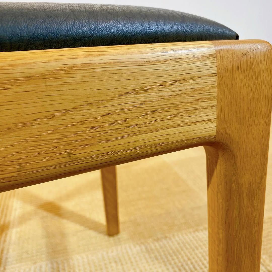 season37-3 / Chair