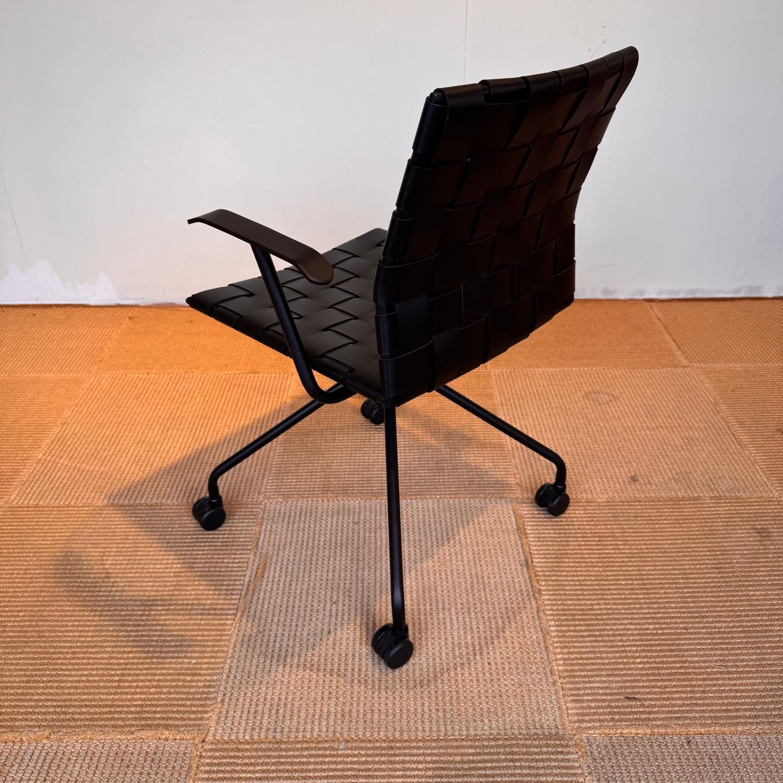 season57-4 / HARPER DESK CHAIR / CRASH GATE