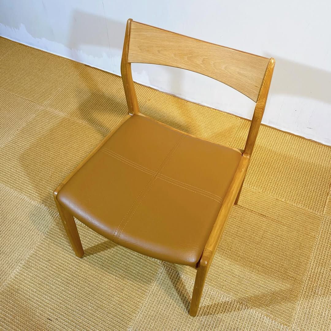 season32-3 / Chair