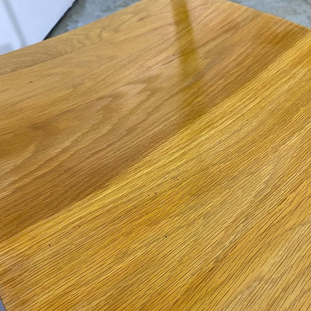 season4-4 / Chair