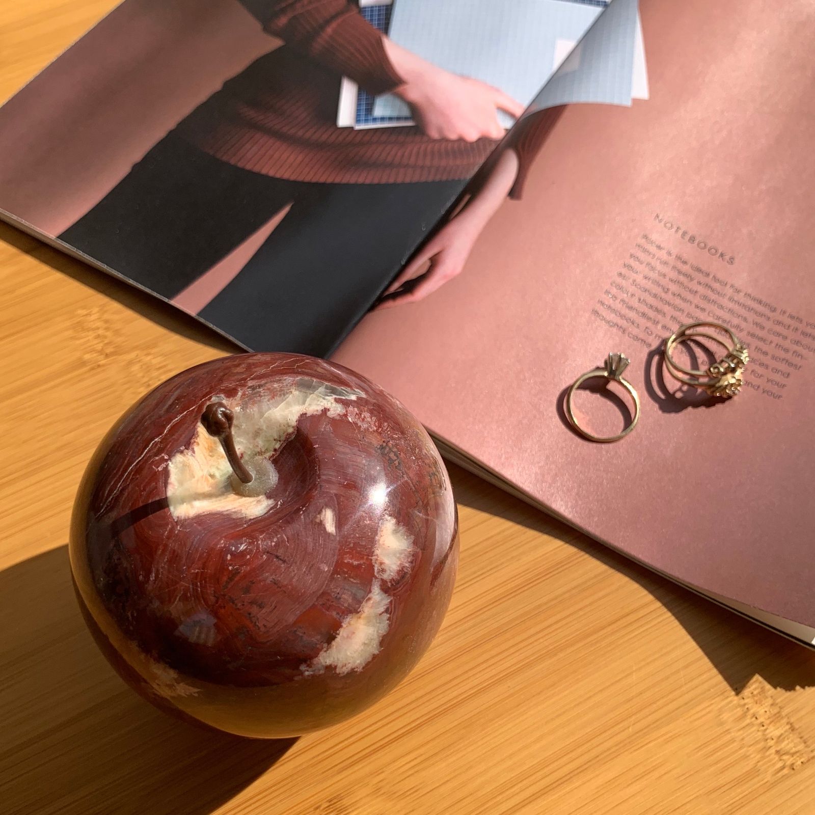 MARBLE APPLE